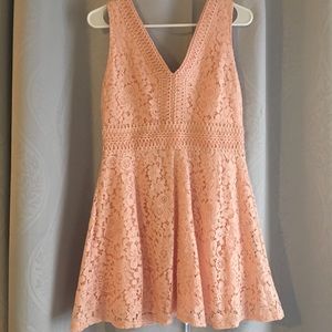 Lace sleeveless dress NWT